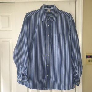 OLD NAVY MENS BUTTON DOWN SHIRT